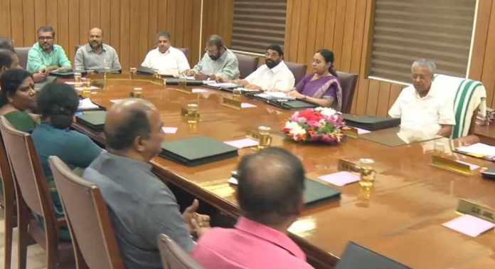 സംസ്ഥാനത്ത് ഏക കിടപ്പാട ബില് കരടിന് അംഗീകാരം നല്കി മന്ത്രി സഭ സംസ്ഥാനത്ത് ഏക കിടപ്പാട ബില് കരടിന് അംഗീകാരം നല്കി മന്ത്രി സഭ