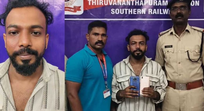 മൊബൈൽ ഫോണുകൾ മോഷ്ടിച്ച കള്ളനെ ആർപിഎഫ് സ്ക്വാഡ് റെയിൽവേ സ്റ്റേഷനിൽ നിന്നും പിടികൂടി മൊബൈൽ ഫോണുകൾ മോഷ്ടിച്ച കള്ളനെ ആർപിഎഫ് സ്ക്വാഡ് റെയിൽവേ സ്റ്റേഷനിൽ നിന്നും പിടികൂടി