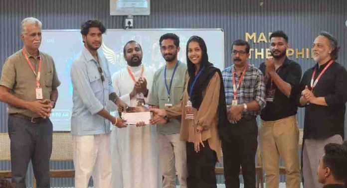 അന്തർദേശീയ ക്വിസ് മത്സരത്തിൽ സെൻ്റ് ജോർജ് കോളേജ് അരുവിത്തുറ ജേതാക്കൾ അന്തർദേശീയ ക്വിസ് മത്സരത്തിൽ സെൻ്റ് ജോർജ് കോളേജ് അരുവിത്തുറ ജേതാക്കൾ