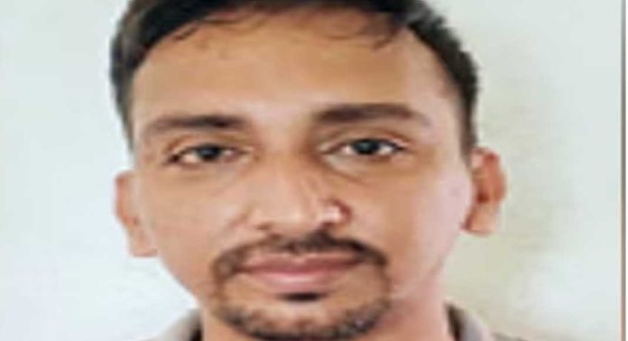 എംഡിഎംഎ വിൽപനക്കാരനായ ആംബുലൻസ് ഡ്രൈവർ അറസ്റ്റിൽ എംഡിഎംഎ വിൽപനക്കാരനായ ആംബുലൻസ് ഡ്രൈവർ അറസ്റ്റിൽ