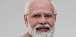 നീറ്റ് യു.ജി പുനപരീക്ഷ എഴുതാൻ പോകുന്ന വിദ്യാർത്ഥികൾക്ക് യാത്രാതടസ്സങ്ങൾ ഉണ്ടാകാതിരിക്കാൻ യാത്ര വൈകിപ്പിച്ച് പ്രധാനമന്ത്രി നരേന്ദ്ര മോദി