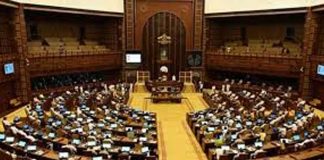 പിഎംശ്രീ : ഇരുട്ടിന്റെ മറവിൽ ഒപ്പിട്ടത് കഴിഞ്ഞ സർക്കാരെന്ന് വിദ്യാഭ്യാസമന്ത്രി ; പദ്ധതി ആർഎസ്എസ് അജണ്ടയെന്ന് പി. പ്രസാദ്