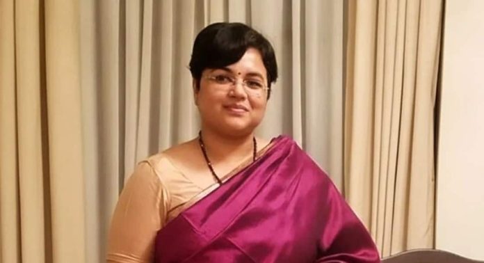 പരമിത ത്രിപാഠി കുവൈത്തിലെ പുതിയ ഇന്ത്യൻ അംബാസഡർ പരമിത ത്രിപാഠി കുവൈത്തിലെ പുതിയ ഇന്ത്യൻ അംബാസഡർ