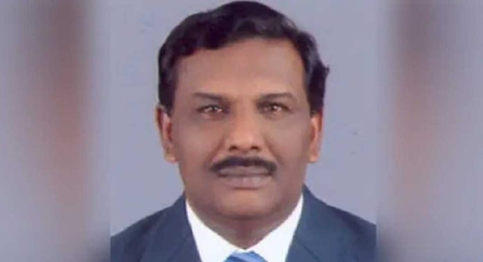 ജസ്റ്റിസ് പി ഡി രാജന് സംസ്ഥാന സര്ക്കാരിന്റെ അന്ത്യോപചാരം ജസ്റ്റിസ് പി ഡി രാജന് സംസ്ഥാന സര്ക്കാരിന്റെ അന്ത്യോപചാരം