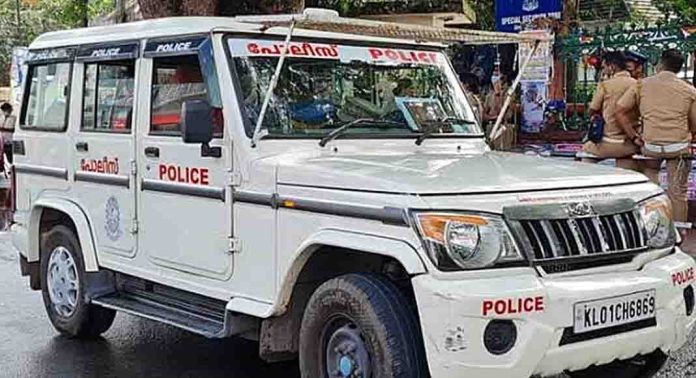 കടയുടമയെ തോക്ക് ചൂണ്ടി ഭീഷണിപ്പെടുത്തി 80 ലക്ഷം രൂപ കവർന്ന കേസിൽ പ്രതിക്കായി തിരച്ചിൽ ഊർജിതമാക്കി കടയുടമയെ തോക്ക് ചൂണ്ടി ഭീഷണിപ്പെടുത്തി 80 ലക്ഷം രൂപ കവർന്ന കേസിൽ പ്രതിക്കായി തിരച്ചിൽ ഊർജിതമാക്കി
