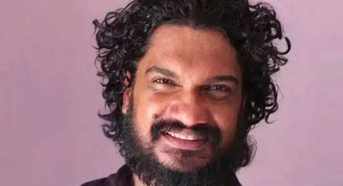 സംവിധായകന് സനല്കുമാര് ശശിധരനെ ഇന്ന് കോടതിയില് ഹാജരാക്കും സംവിധായകന് സനല്കുമാര് ശശിധരനെ ഇന്ന് കോടതിയില് ഹാജരാക്കും