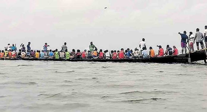 കരാർ പാലിച്ചില്ല ; സെന്റ് ജോർജ് ചുണ്ടൻ വള്ളവും ബന്ധപ്പെട്ട സ്വത്തുക്കളും ജപ്തി ചെയ്തു കരാർ പാലിച്ചില്ല ; സെന്റ് ജോർജ് ചുണ്ടൻ വള്ളവും ബന്ധപ്പെട്ട സ്വത്തുക്കളും ജപ്തി ചെയ്തു