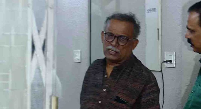 സൈബർ ആക്രമണത്തിൽ അറസ്റ്റിലായ യൂട്യൂബർ കെഎം ഷാജഹാനെ ഇന്ന് കോടതിയിൽ ഹാജരാക്കും സൈബർ ആക്രമണത്തിൽ അറസ്റ്റിലായ യൂട്യൂബർ കെഎം ഷാജഹാനെ ഇന്ന് കോടതിയിൽ ഹാജരാക്കും