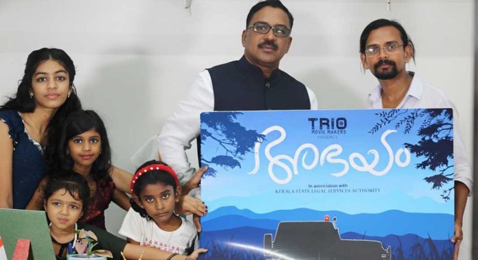 പോക്സോ കേസിൽ ഇരയായ കുട്ടിയുടെ അതിജീവനത്തിന്റെ കഥ പറയുന്ന ‘അഭയം’ ഷോർട്ട് ഫിലിം തയ്യാറാകുന്നു പോക്സോ കേസിൽ ഇരയായ കുട്ടിയുടെ അതിജീവനത്തിന്റെ കഥ പറയുന്ന ‘അഭയം’ ഷോർട്ട് ഫിലിം തയ്യാറാകുന്നു