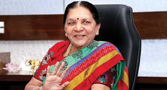 ലിവ്-ഇൻ ബന്ധങ്ങളിൽ നിന്ന് വിട്ടുനിൽക്കണം , അല്ലെങ്കിൽ 50 കഷണങ്ങളായി മുറിക്കും ; വിവാദ പരാമർശവുമായി യുപി ഗവർണർ ആനന്ദിബെൻ പട്ടേൽ ലിവ്-ഇൻ ബന്ധങ്ങളിൽ നിന്ന് വിട്ടുനിൽക്കണം , അല്ലെങ്കിൽ 50 കഷണങ്ങളായി മുറിക്കും ; വിവാദ പരാമർശവുമായി യുപി ഗവർണർ ആനന്ദിബെൻ പട്ടേൽ