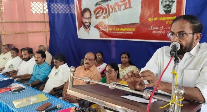 അമേരിക്കൻ പ്രതികാര ചുങ്കം കേരളത്തിലെ വ്യാവസായിക കാർഷിക മേഖലയ്ക്ക് തിരിച്ചടിയാണെന്ന് എ ഐ ടി യു സി സംസ്ഥാന പ്രസിഡൻ്റ് അമേരിക്കൻ പ്രതികാര ചുങ്കം കേരളത്തിലെ വ്യാവസായിക കാർഷിക മേഖലയ്ക്ക് തിരിച്ചടിയാണെന്ന് എ ഐ ടി യു സി സംസ്ഥാന പ്രസിഡൻ്റ്