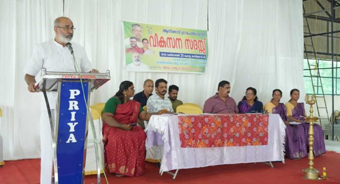 വികസന മികവിന്റെ 10 വര്ഷം : മാത്യു ടി തോമസ് എംഎല്എ വികസന മികവിന്റെ 10 വര്ഷം : മാത്യു ടി തോമസ് എംഎല്എ