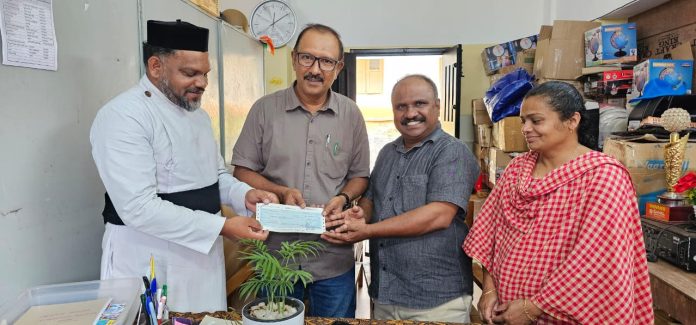 ഒരുമയുടെ തുണയിൽ വെള്ളാർമല സ്കൂളിന് സ്നേഹോപഹാരവുമായി നല്ല ശമര്യാക്കാരെത്തി ഒരുമയുടെ തുണയിൽ വെള്ളാർമല സ്കൂളിന് സ്നേഹോപഹാരവുമായി നല്ല ശമര്യാക്കാരെത്തി