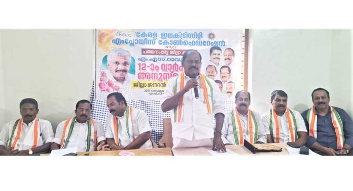 എം.എസ്. റാവുത്തര് തൊഴിലാളികളോട് പ്രതിബന്ധത പുലര്ത്തിയ നേതാവ് : പ്രൊഫ. സതീഷ് കൊച്ചുപറമ്പില് എം.എസ്. റാവുത്തര് തൊഴിലാളികളോട് പ്രതിബന്ധത പുലര്ത്തിയ നേതാവ് : പ്രൊഫ. സതീഷ് കൊച്ചുപറമ്പില്