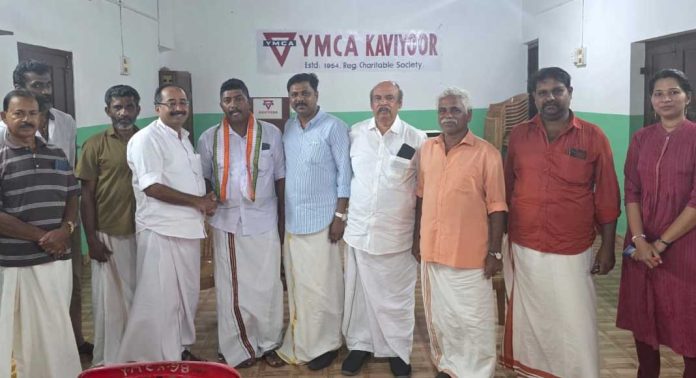 സിപിഎമ്മിൽ നിന്നും രാജിവെച്ച് കേരളാ കോൺഗ്രസിൽ ചേർന്നു സിപിഎമ്മിൽ നിന്നും രാജിവെച്ച് കേരളാ കോൺഗ്രസിൽ ചേർന്നു