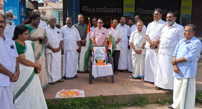 ഗാന്ധിജയന്തിയും ഫലസ്തീൻ ഐക്യദാർഢ്യ ദിനവും ആചരിച്ചു ഗാന്ധിജയന്തിയും ഫലസ്തീൻ ഐക്യദാർഢ്യ ദിനവും ആചരിച്ചു