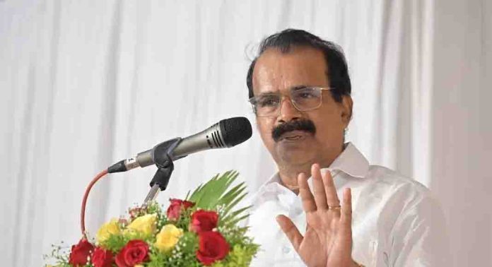 എഫ്സിആര്എ നിയമ ഭേദഗതി വിവാദത്തിൽ പ്രതികരിച്ച് കേന്ദ്ര മന്ത്രി ജോര്ജ് കുര്യൻ എഫ്സിആര്എ നിയമ ഭേദഗതി വിവാദത്തിൽ പ്രതികരിച്ച് കേന്ദ്ര മന്ത്രി ജോര്ജ് കുര്യൻ