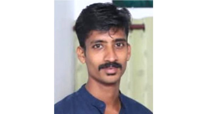 കോന്നി കൊലക്കളമാകുന്നു ; വീണ്ടും ബൈക്ക് അപകടം – യുവാവ് മരിച്ചു കോന്നി കൊലക്കളമാകുന്നു ; വീണ്ടും ബൈക്ക് അപകടം – യുവാവ് മരിച്ചു