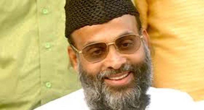 വൃക്ക മാറ്റിവെക്കൽ ; അബ്ദുന്നാസിര് മഅ്ദനിയെ ആശുപത്രിയില് പ്രവേശിപ്പിച്ചു വൃക്ക മാറ്റിവെക്കൽ ; അബ്ദുന്നാസിര് മഅ്ദനിയെ ആശുപത്രിയില് പ്രവേശിപ്പിച്ചു