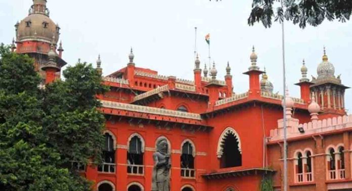 പോക്സോ കോടതി ജഡ്ജിക്ക് നിർബന്ധിത നിയമ പരിശീലനം നൽകാൻ മദ്രാസ് ഹൈക്കോടതി ഉത്തരവ് പോക്സോ കോടതി ജഡ്ജിക്ക് നിർബന്ധിത നിയമ പരിശീലനം നൽകാൻ മദ്രാസ് ഹൈക്കോടതി ഉത്തരവ്