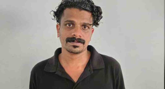 വയോധികനെ പുഴയിൽ മുക്കി കൊല്ലാൻ ശ്രമിച്ച സംഭവത്തിൽ പ്രതി അറസ്റ്റിൽ വയോധികനെ പുഴയിൽ മുക്കി കൊല്ലാൻ ശ്രമിച്ച സംഭവത്തിൽ പ്രതി അറസ്റ്റിൽ