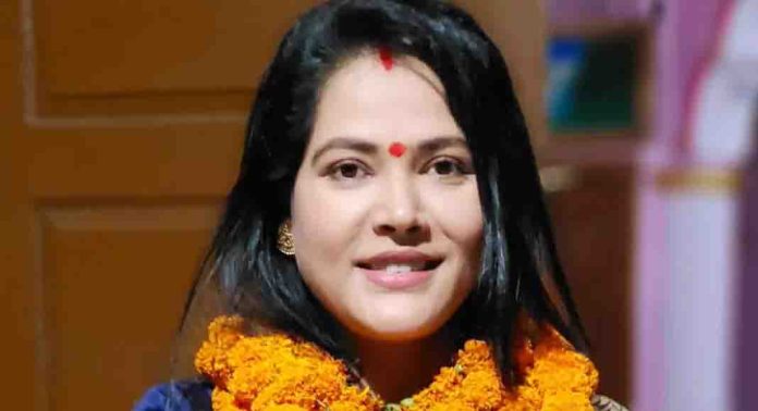ബിഹാറിൽ എൽജെപി സ്ഥാനാർഥി സീമ സിംഗിന്റെ പത്രിക തള്ളി ബിഹാറിൽ എൽജെപി സ്ഥാനാർഥി സീമ സിംഗിന്റെ പത്രിക തള്ളി