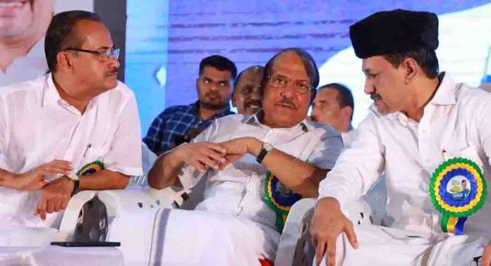 മന്ത്രിസഭാ രൂപീകരണവുമായി ബന്ധപ്പെട്ട് ലീഗ്-കോൺഗ്രസ് ഉഭയകക്ഷി ചർച്ചയിൽ തീരുമാനമായില്ല മന്ത്രിസഭാ രൂപീകരണവുമായി ബന്ധപ്പെട്ട് ലീഗ്-കോൺഗ്രസ് ഉഭയകക്ഷി ചർച്ചയിൽ തീരുമാനമായില്ല