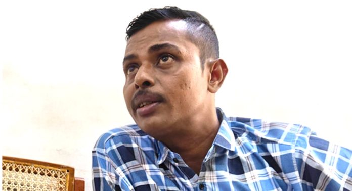 റോഡില് നിന്ന പതിനഞ്ചുകാരിയെ തട്ടിക്കൊണ്ടുപോയി പീഡിപ്പിച്ചു ; പ്രതിക്ക് 18 വർഷം കഠിന തടവും 90,000 രൂപ പിഴയും റോഡില് നിന്ന പതിനഞ്ചുകാരിയെ തട്ടിക്കൊണ്ടുപോയി പീഡിപ്പിച്ചു ; പ്രതിക്ക് 18 വർഷം കഠിന തടവും 90,000 രൂപ പിഴയും