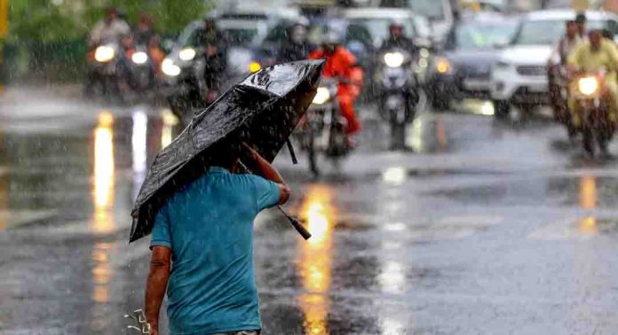 സംസ്ഥാനത്ത് ഇന്ന് ഒറ്റപ്പെട്ട അതിശക്തമായ മഴയ്ക്ക് സാധ്യത ; രണ്ട് ജില്ലകളിൽ യെല്ലോ അലർട്ട് സംസ്ഥാനത്ത് ഇന്ന് ഒറ്റപ്പെട്ട അതിശക്തമായ മഴയ്ക്ക് സാധ്യത ; രണ്ട് ജില്ലകളിൽ യെല്ലോ അലർട്ട്