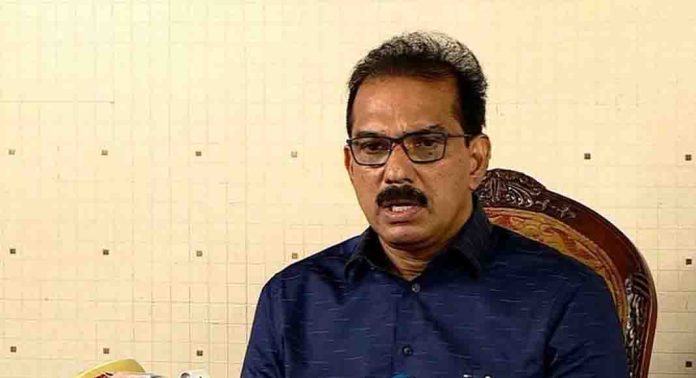 വോട്ടെടുപ്പിന് തൊട്ടുമുൻപ് ട്വന്റി ട്വന്റിയിൽ പൊട്ടിത്തെറി വോട്ടെടുപ്പിന് തൊട്ടുമുൻപ് ട്വന്റി ട്വന്റിയിൽ പൊട്ടിത്തെറി