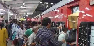 മലബാറിൽ സ്ലീപ്പർകോച്ച് ചുരുങ്ങിയതോടെ ട്രെയിൻയാത്ര അതിദുരിതം