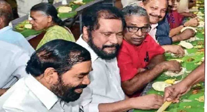 ആറന്മുള ആചാരലംഘന ; വിവാദം ഉണ്ടാക്കിയത് ദേവസ്വം ബോർഡെന്ന് പള്ളിയോട സേവാസംഘം ആറന്മുള ആചാരലംഘന ; വിവാദം ഉണ്ടാക്കിയത് ദേവസ്വം ബോർഡെന്ന് പള്ളിയോട സേവാസംഘം