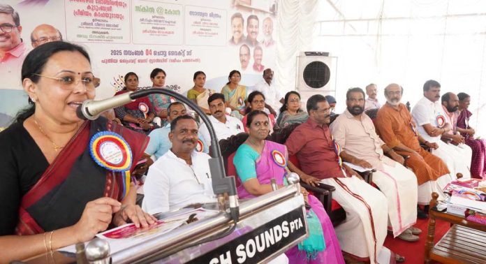 കുടുംബശ്രീ ഏറ്റവും വലിയ സ്ത്രീ ശാക്തീകരണ പ്രസ്ഥാനം : മന്ത്രി വീണാ ജോര്ജ് കുടുംബശ്രീ ഏറ്റവും വലിയ സ്ത്രീ ശാക്തീകരണ പ്രസ്ഥാനം : മന്ത്രി വീണാ ജോര്ജ്