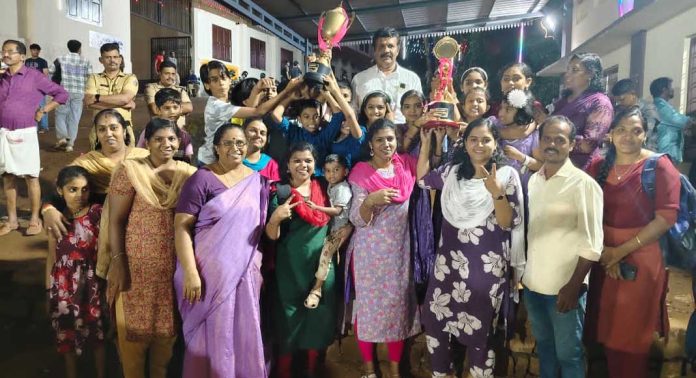 വിദ്യാഭ്യാസ ഉപജില്ലാ സ്കൂൾ കലോത്സവത്തിൽ കലാ കിരീടം ചൂടി വെച്ചൂച്ചിറ എണ്ണൂറാം വയൽ സി എം എസ് എൽ പി സ്കൂൾ വിദ്യാഭ്യാസ ഉപജില്ലാ സ്കൂൾ കലോത്സവത്തിൽ കലാ കിരീടം ചൂടി വെച്ചൂച്ചിറ എണ്ണൂറാം വയൽ സി എം എസ് എൽ പി സ്കൂൾ