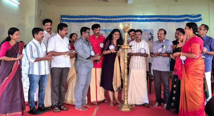 കോന്നി ഉപജില്ല കലോത്സവം ഉദ്ഘാടനം ചെയ്തു കോന്നി ഉപജില്ല കലോത്സവം ഉദ്ഘാടനം ചെയ്തു