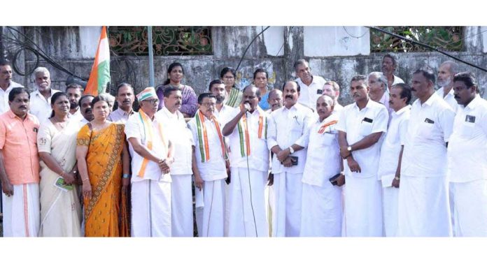 സംസ്ഥാന സർക്കാർ തദ്ദേശ സ്വയംഭരണ സ്ഥാപനങ്ങളെ നോക്കുകുത്തിയാക്കി ; പ്രൊഫ. സതീഷ് കൊച്ചുപറമ്പിൽ സംസ്ഥാന സർക്കാർ തദ്ദേശ സ്വയംഭരണ സ്ഥാപനങ്ങളെ നോക്കുകുത്തിയാക്കി ; പ്രൊഫ. സതീഷ് കൊച്ചുപറമ്പിൽ