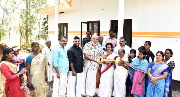 ഡോ. എം.എസ്. സുനിലിന്റെ 364 -മത് സ്നേഹഭവനം അജുവിന്റെ അഞ്ചംഗ കുടുംബത്തിന് ഡോ. എം.എസ്. സുനിലിന്റെ 364 -മത് സ്നേഹഭവനം അജുവിന്റെ അഞ്ചംഗ കുടുംബത്തിന്
