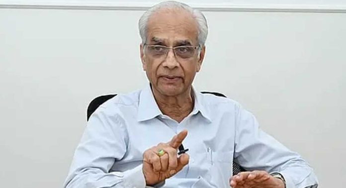 ശബരിമല അന്നദാനത്തിന് കേരള സദ്യ നൽകാൻ തീരുമാനിച്ചതായി ദേവസ്വം പ്രസിഡന്റ് കെ ജയകുമാർ ശബരിമല അന്നദാനത്തിന് കേരള സദ്യ നൽകാൻ തീരുമാനിച്ചതായി ദേവസ്വം പ്രസിഡന്റ് കെ ജയകുമാർ