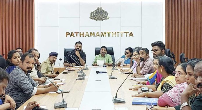 തെള്ളിയൂര്ക്കാവ് വൃശ്ചിക വാണിഭം : ആവശ്യമായ സൗകര്യം ഉറപ്പാക്കുമെന്ന് പ്രമോദ് നാരായണ് എംഎല്എ തെള്ളിയൂര്ക്കാവ് വൃശ്ചിക വാണിഭം : ആവശ്യമായ സൗകര്യം ഉറപ്പാക്കുമെന്ന് പ്രമോദ് നാരായണ് എംഎല്എ