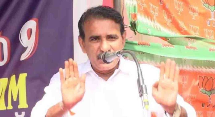 ഗുരുവായൂരിൽ ഹിന്ദു എംഎൽഎ വരണമെന്ന് പ്രസ്താവന ആവർത്തിച്ച് ബിജെപി സ്ഥാനാർത്ഥി ബി ഗോപാലകൃഷ്ണൻ ഗുരുവായൂരിൽ ഹിന്ദു എംഎൽഎ വരണമെന്ന് പ്രസ്താവന ആവർത്തിച്ച് ബിജെപി സ്ഥാനാർത്ഥി ബി ഗോപാലകൃഷ്ണൻ