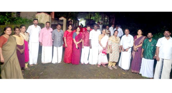 കല്ലൂപ്പാറ ഗ്രാമ പഞ്ചായത്ത് എൽഡിഎഫ് സ്ഥാനാര്ഥികളുടെ പട്ടിക പ്രഖ്യാപിച്ചു കല്ലൂപ്പാറ ഗ്രാമ പഞ്ചായത്ത് എൽഡിഎഫ് സ്ഥാനാര്ഥികളുടെ പട്ടിക പ്രഖ്യാപിച്ചു