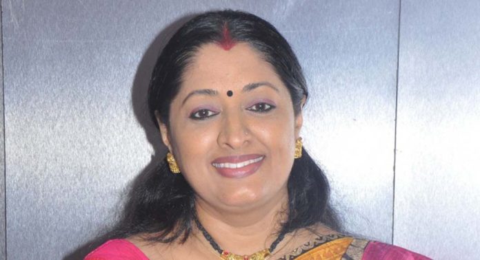 നടി ഊർമിള ഉണ്ണി ബി.ജെ.പിയിൽ ചേർന്നു നടി ഊർമിള ഉണ്ണി ബി.ജെ.പിയിൽ ചേർന്നു