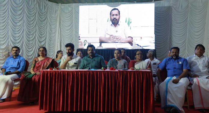 പട്ടയം ലഭ്യമാക്കുന്നതിന്റെ വാര്ഷിക വരുമാന പരിധി രണ്ടര ലക്ഷം രൂപയാക്കി : മന്ത്രി കെ രാജന് പട്ടയം ലഭ്യമാക്കുന്നതിന്റെ വാര്ഷിക വരുമാന പരിധി രണ്ടര ലക്ഷം രൂപയാക്കി : മന്ത്രി കെ രാജന്