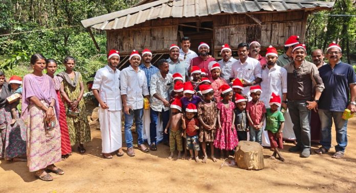 പതിവ് തെറ്റിയില്ല ഇക്കൊല്ലവും കാടിൻ്റെ മക്കൾക്ക് ക്രിസ്സ്മസ് സമ്മാനങ്ങളുമായി യൂത്ത് കോൺഗ്രസ് പതിവ് തെറ്റിയില്ല ഇക്കൊല്ലവും കാടിൻ്റെ മക്കൾക്ക് ക്രിസ്സ്മസ് സമ്മാനങ്ങളുമായി യൂത്ത് കോൺഗ്രസ്