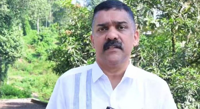 റോബിൻ ബസ് ഉടമ ഗിരീഷിന് തോൽവി റോബിൻ ബസ് ഉടമ ഗിരീഷിന് തോൽവി