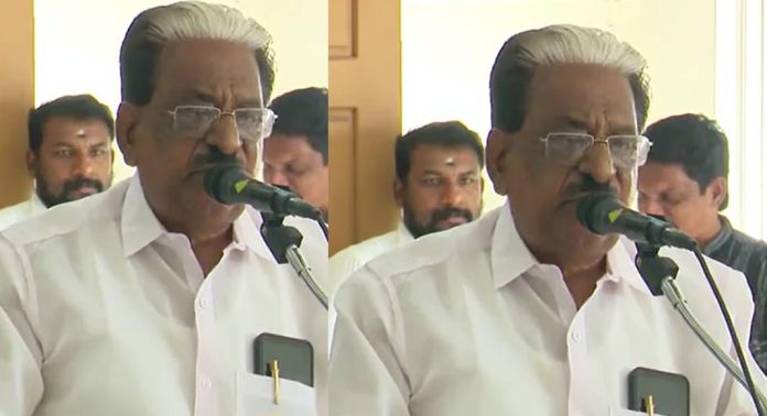 ക്ഷേമപെൻഷൻ എം.എം. മണിയുടെ തന്തയുടെ വകയല്ലെന്ന് ആർഎസ്പി നേതാവ് എ.എ. അസീസ് ക്ഷേമപെൻഷൻ എം.എം. മണിയുടെ തന്തയുടെ വകയല്ലെന്ന് ആർഎസ്പി നേതാവ് എ.എ. അസീസ്