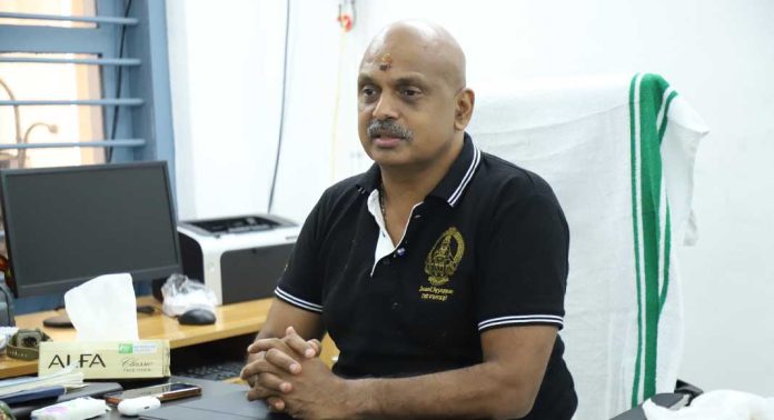 ഭക്തരുടെ എണ്ണം മുൻവർഷത്തേക്കാൾ കൂടിയെങ്കിലും ദർശനം സുഗമം : എഡിജിപി എസ് ശ്രീജിത്ത് ഭക്തരുടെ എണ്ണം മുൻവർഷത്തേക്കാൾ കൂടിയെങ്കിലും ദർശനം സുഗമം : എഡിജിപി എസ് ശ്രീജിത്ത്