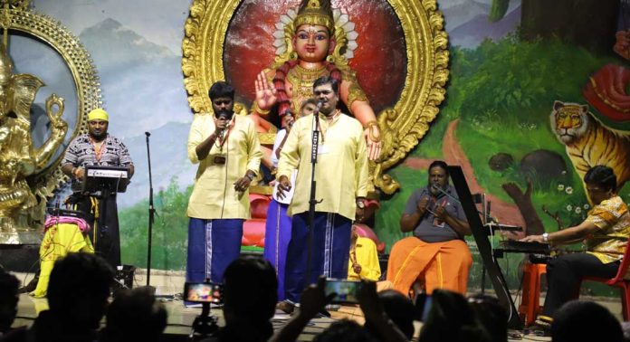തുടർച്ചയായി ഏഴാം വർഷവും സംഗീതാർച്ചനയുമായി ‘ഹരി ഓം അരുൾ ഇസൈ’ സംഘം തുടർച്ചയായി ഏഴാം വർഷവും സംഗീതാർച്ചനയുമായി ‘ഹരി ഓം അരുൾ ഇസൈ’ സംഘം