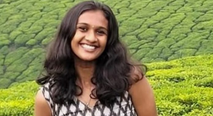 മലയാറ്റൂരിലെ 19കാരിയുടെ കൊലപാതകം ; ആൺസുഹൃത്ത് അറസ്റ്റിൽ മലയാറ്റൂരിലെ 19കാരിയുടെ കൊലപാതകം ; ആൺസുഹൃത്ത് അറസ്റ്റിൽ