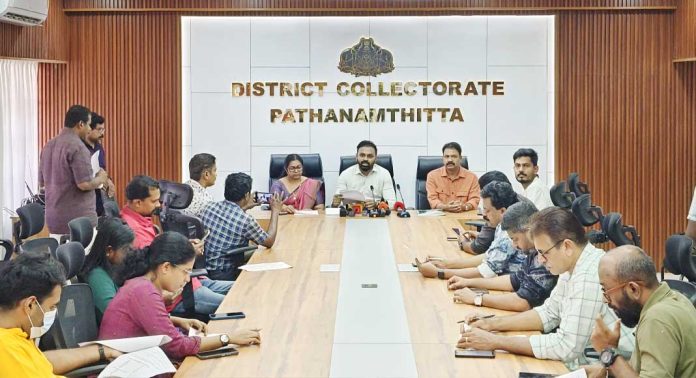 തദ്ദേശ പൊതുതിരഞ്ഞെടുപ്പിനുള്ള ഒരുക്കം പൂര്ത്തിയായി : ജില്ലാ കളക്ടര് തദ്ദേശ പൊതുതിരഞ്ഞെടുപ്പിനുള്ള ഒരുക്കം പൂര്ത്തിയായി : ജില്ലാ കളക്ടര്